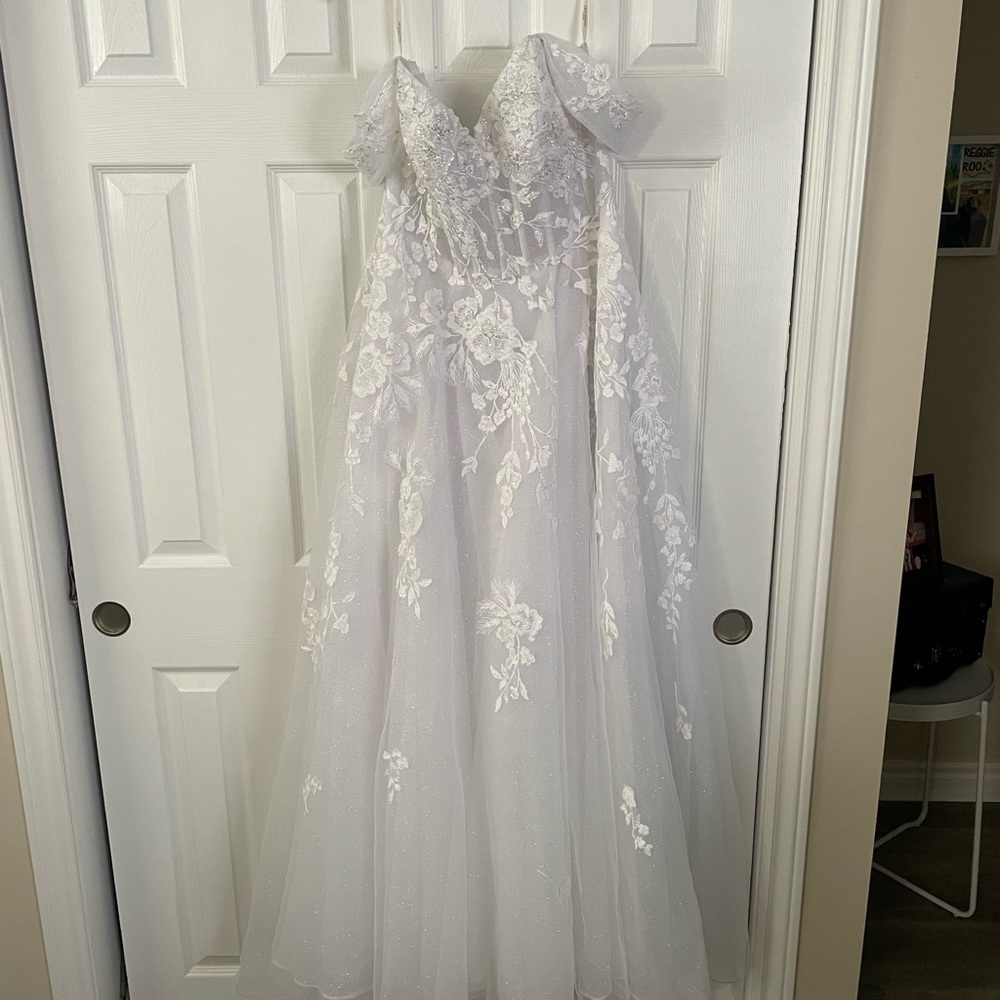 Galina Signature Wedding Dress